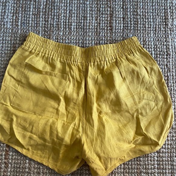 beaton linen running shorts - Picture 1 of 3
